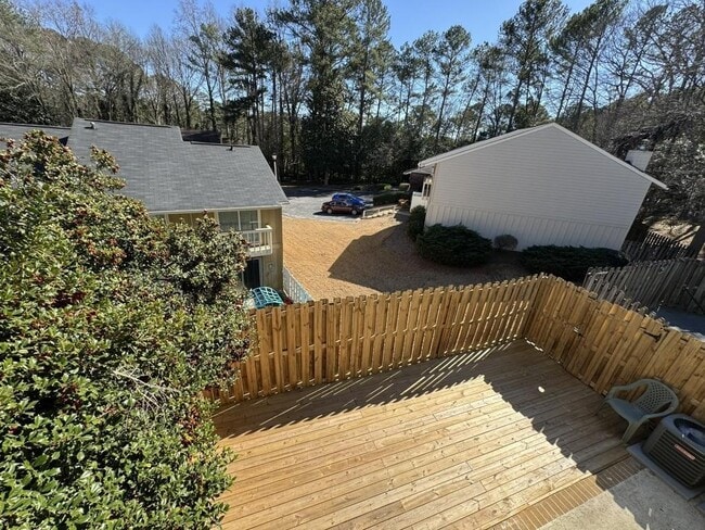Building Photo - 731 Hanover Ln SE