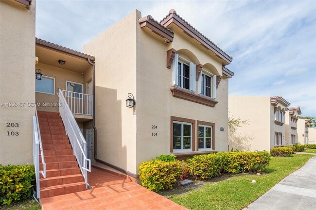 Building Photo - 15761 SW 137th Ave