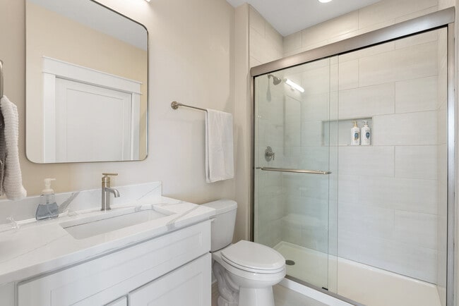 Building Photo - Bradshaw Commons