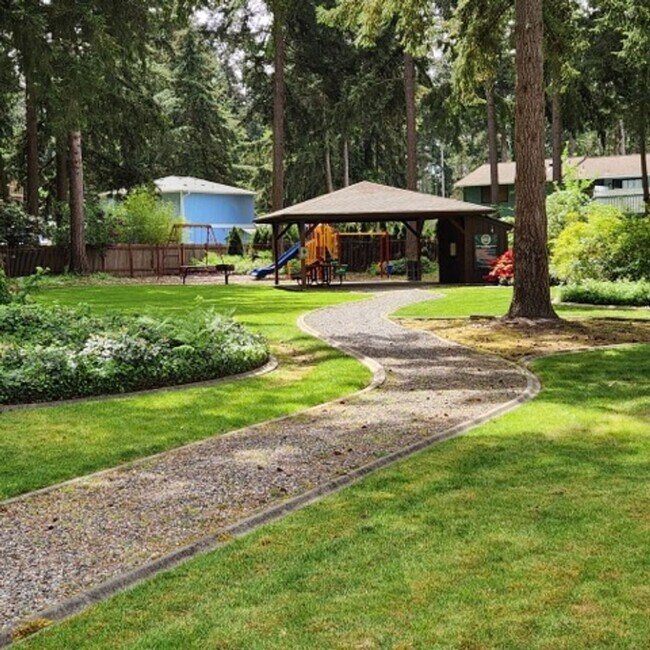 Building Photo - Charming 3-Bedroom Home in Desirable Gem H...