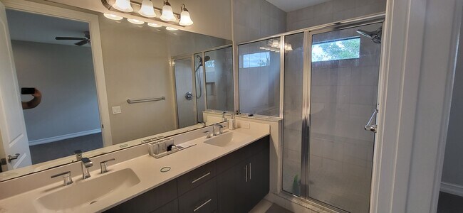 Building Photo - 10207 Akenside Dr