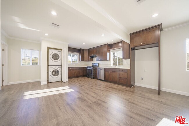 Building Photo - 136 N Rampart Blvd