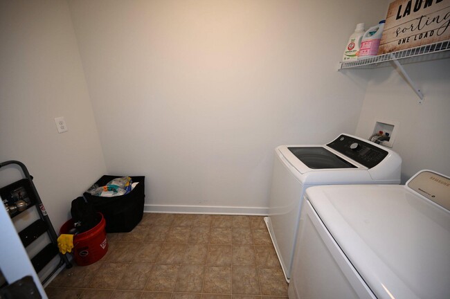 Building Photo - 5403 Woodyard Rd