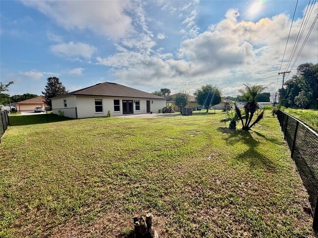 Building Photo - 1542 Saddlehorn Dr