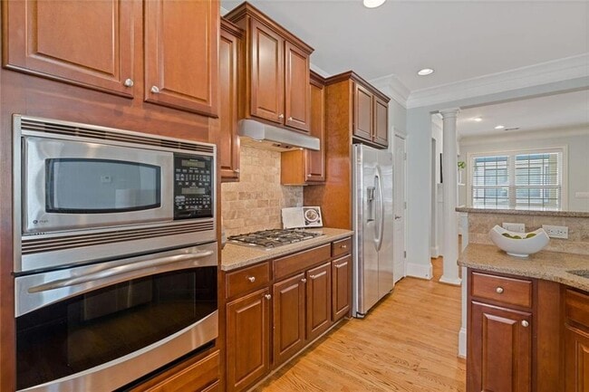 Building Photo - 2763 Durham Dr NE