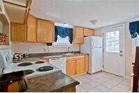 Building Photo - 157 Evans St