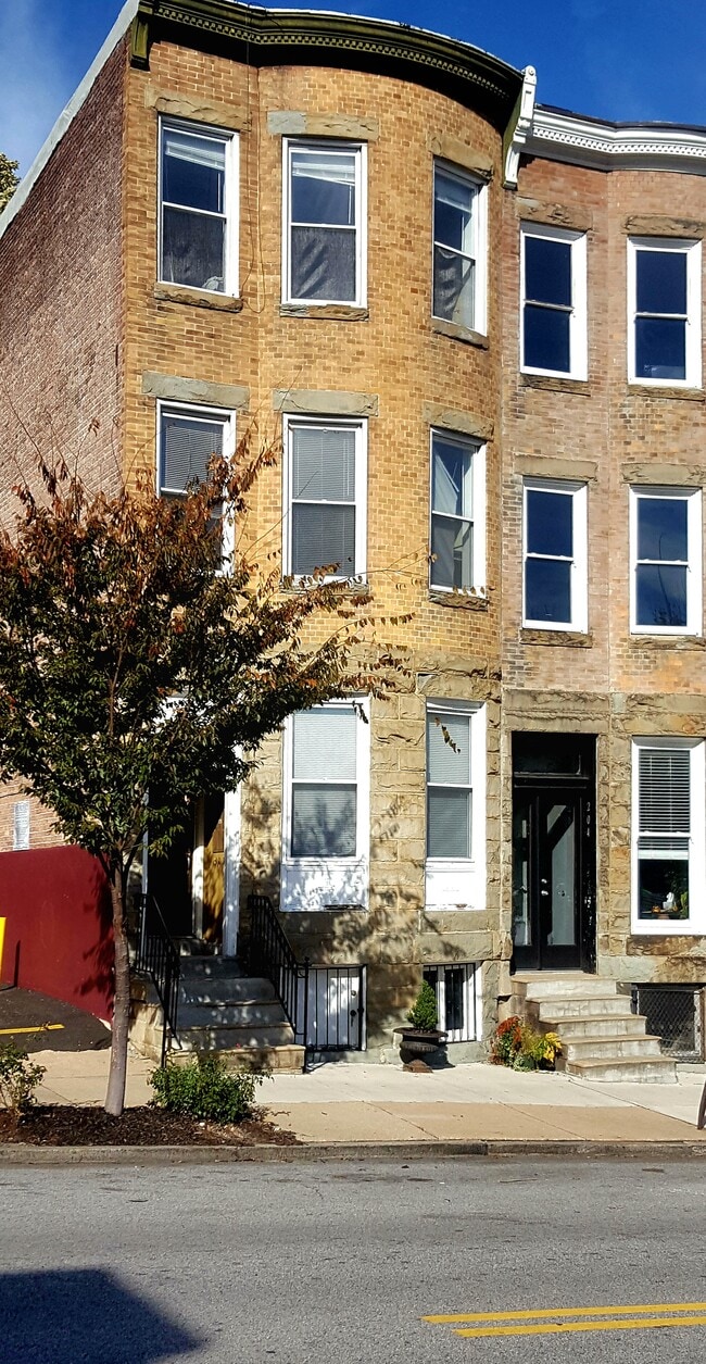 Primary Photo - 202 E Chase St