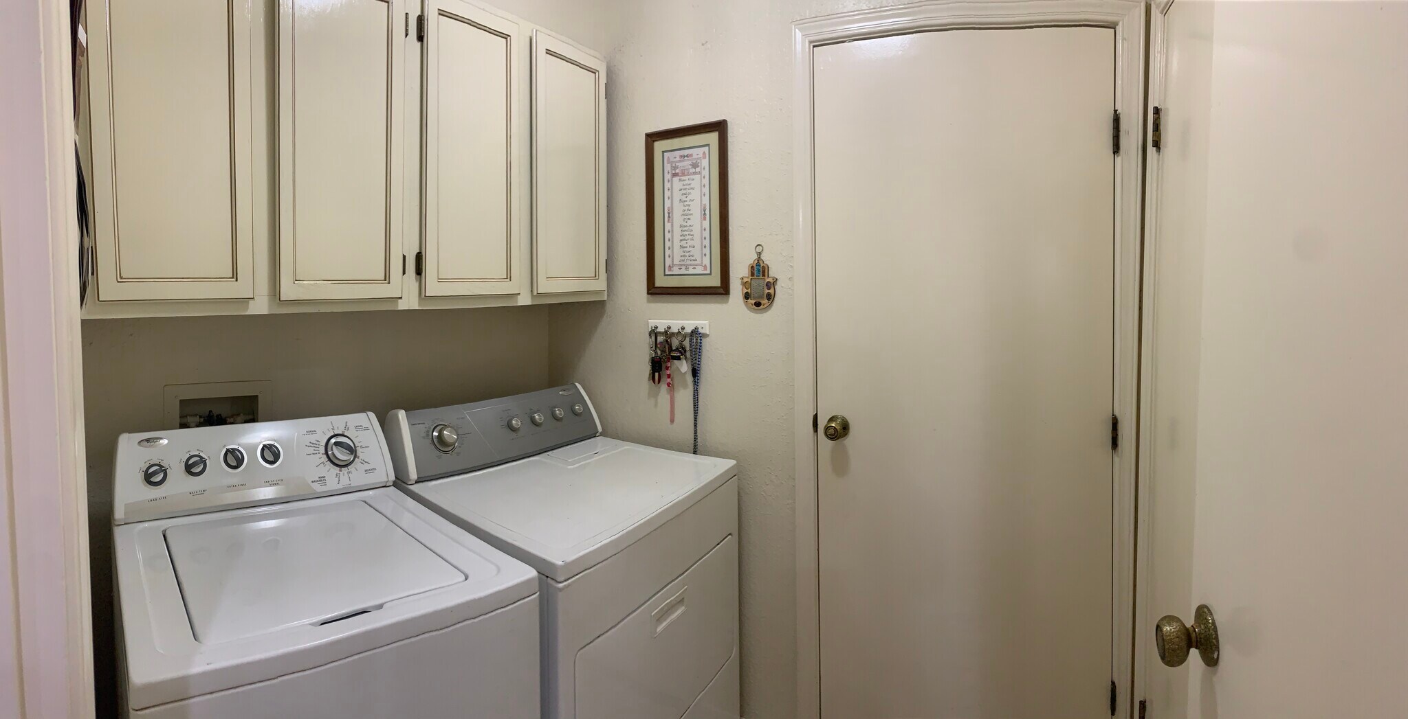 Building Photo - 678 El Parque Dr
