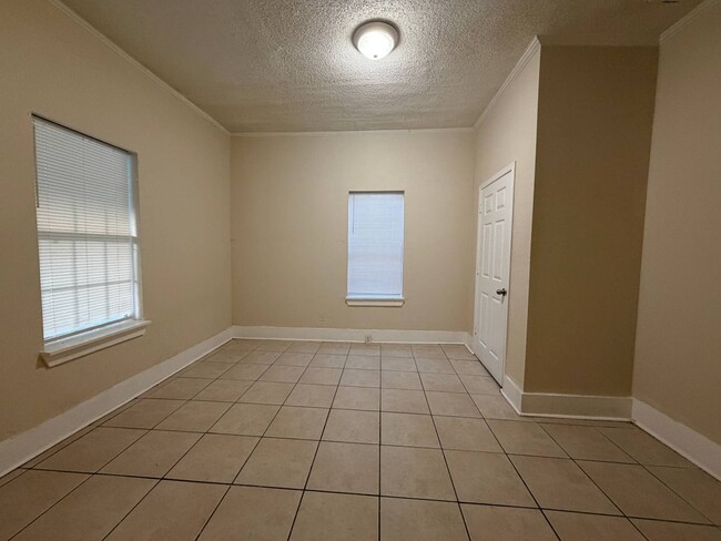 Building Photo - 1441 Cleveland St