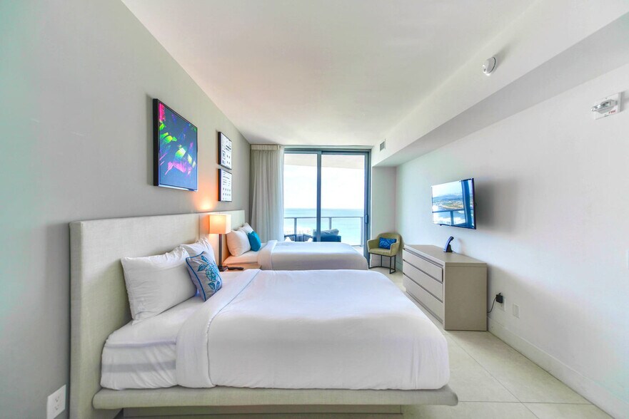 Building Photo - 4111 S Ocean Dr
