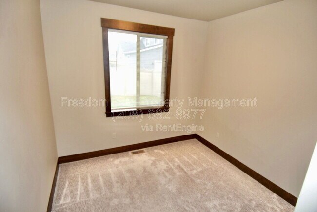 Building Photo - 7763 N Hibiscus Ln