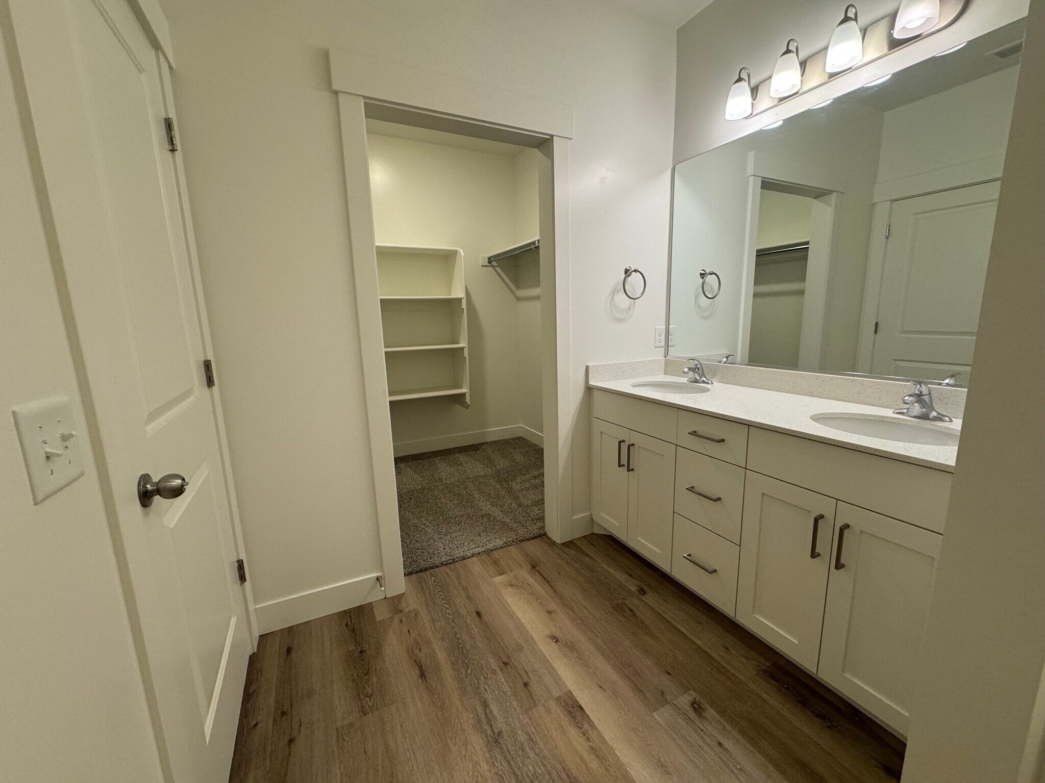 Building Photo - 3105 S 225 W