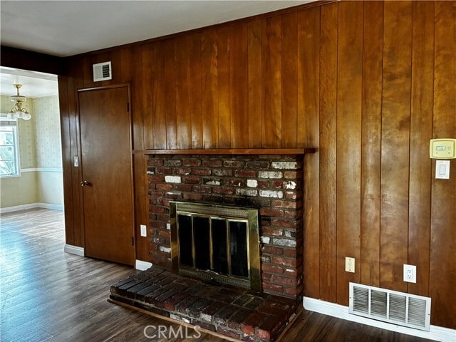 Building Photo - 1520 Melody Ln