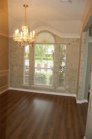 Building Photo - 1513 Tanglewood Dr