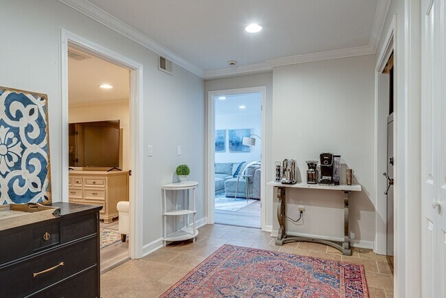 Building Photo - 5101 Heathrow Blvd