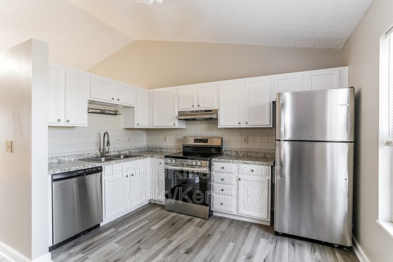 Building Photo - 1707 Farberdale Dr