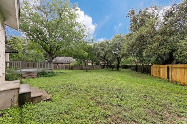 Building Photo - RENOVATED 3-BEDROOM HOME IN BRAUN STATION