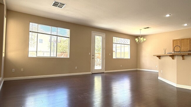 Building Photo - 174 Duck Hollow Ave