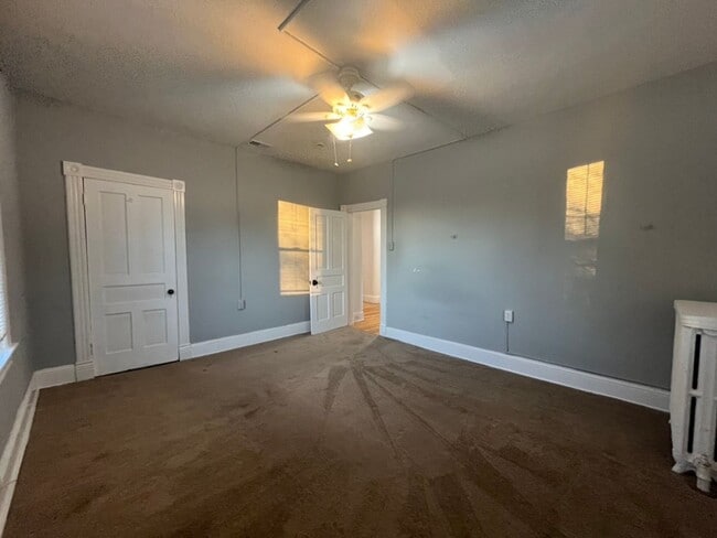 Building Photo - Brookland Grand 4917 sqft 8bd 3.5bth Home | Huge Front Porch | Large Back Yard