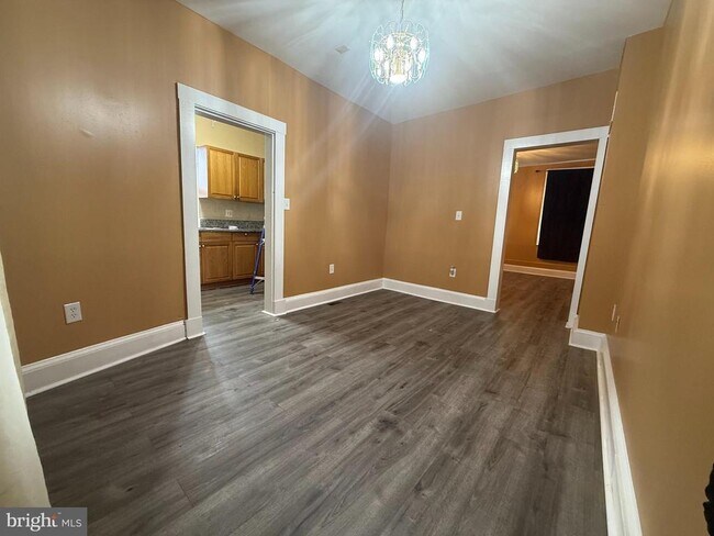 Building Photo - 720 Springfield Ave