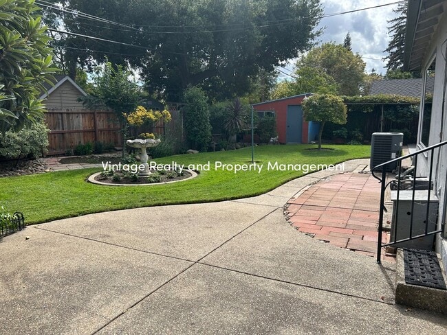 Building Photo - First Time On The Rental Market! Single St...
