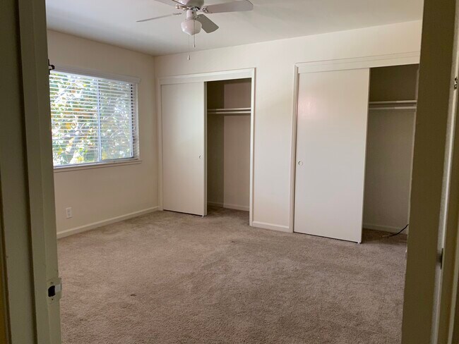 Second bedroom - 258 Pamela Dr