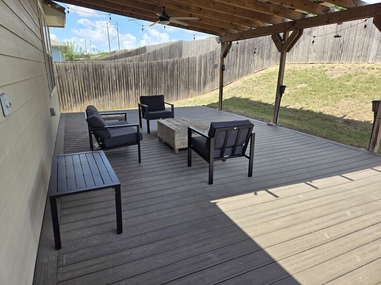 Building Photo - 392 Eagle Brook Ln