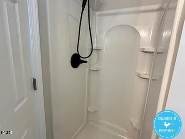 Building Photo - 24 Bashford Rd