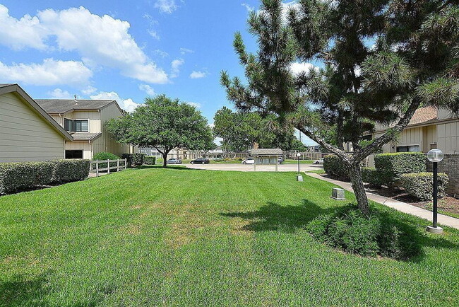 Building Photo - 3168 Windchase Blvd