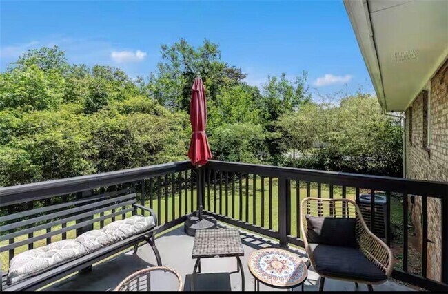 Building Photo - 2958 Holcomb Ct