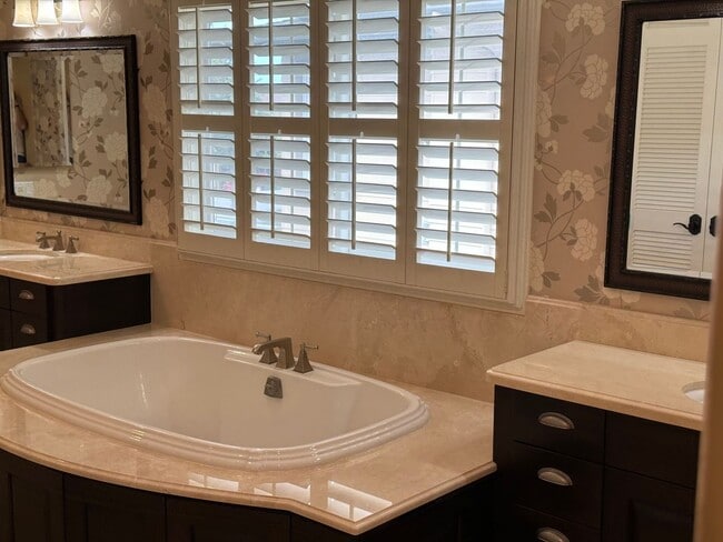 Building Photo - Ka Makana @ Hoakalei Golf Course front Upgraded Developer Model