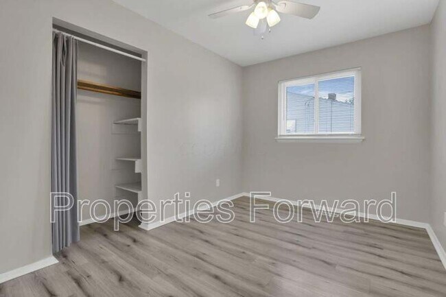 Building Photo - 2779 Woodgrove Dr