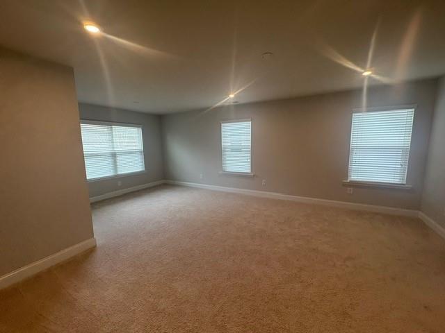 Building Photo - 5030 Sierra Creek Dr NE