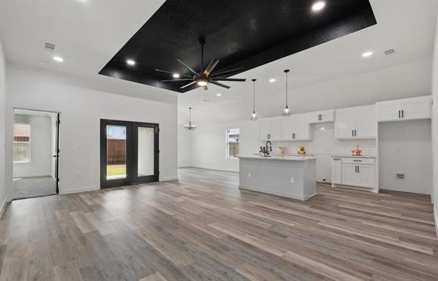 Building Photo - 9413 Prairieview Dr