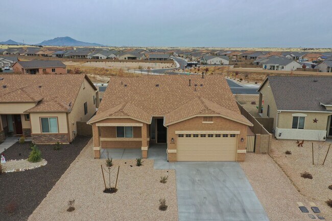 Building Photo - Spacious 3 Bedroom, 2 Bathroom Home in Granville