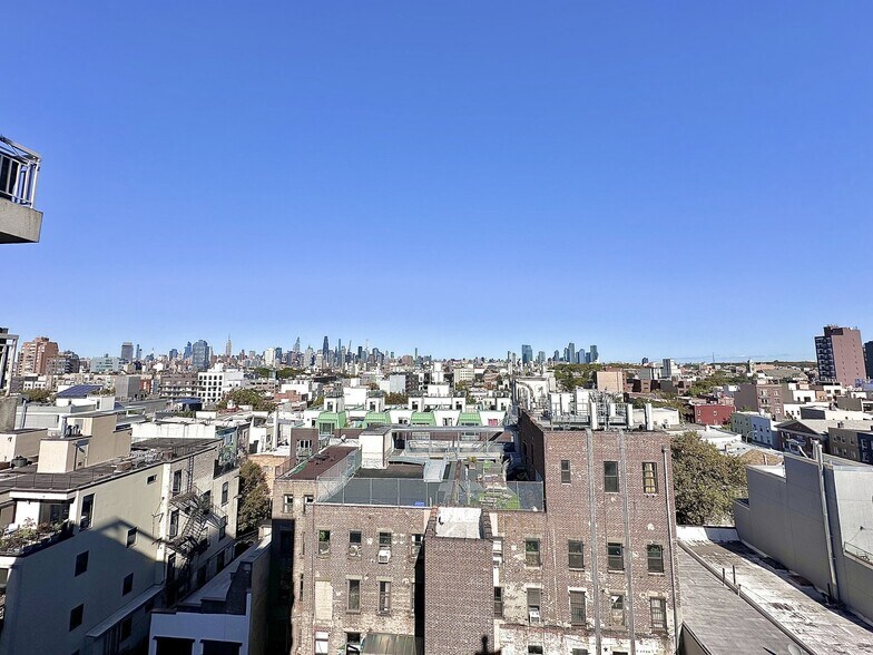 Building Photo - 143 Skillman Ave