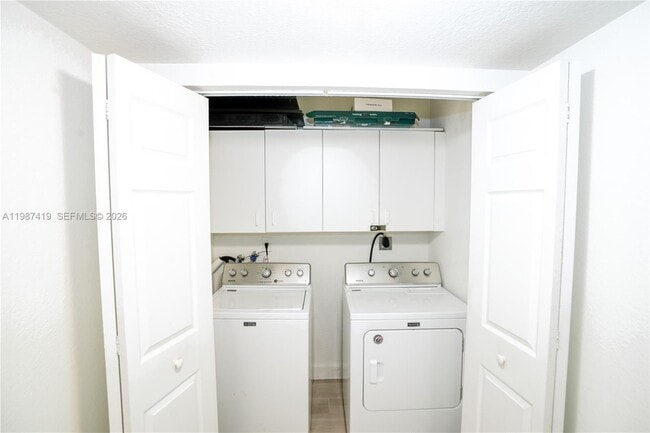 Building Photo - 350 NW 19th Terrace