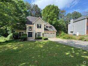 Building Photo - Stunning 4-Bed, 3-Bath Home in Prestigious...