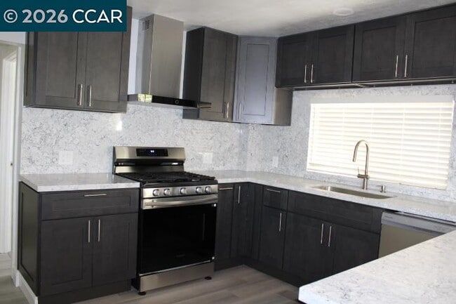 Building Photo - 2680 Appian Way