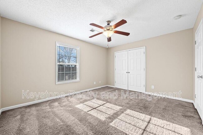 Building Photo - 816 Oak Arbor Ct