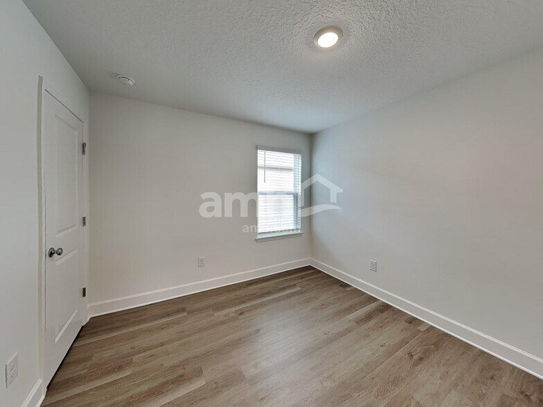 Building Photo - 16644 Cheyanne Ct
