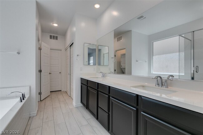 Building Photo - 6858 Greensmen Ave