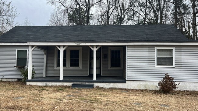 Building Photo - 312 Earnie Ln