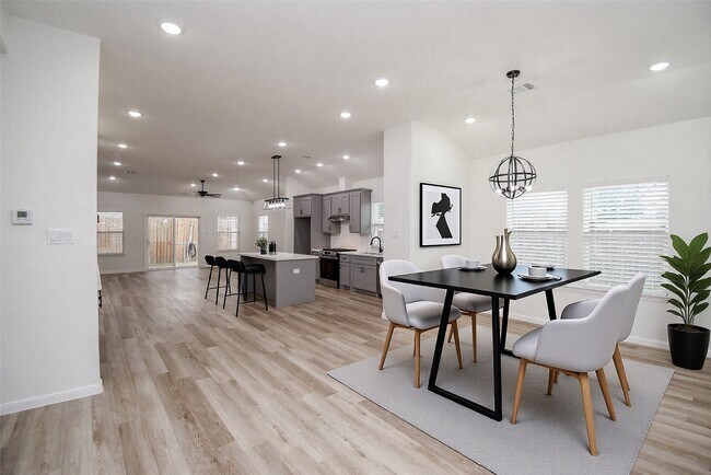 Building Photo - 2139 Counter Point Dr