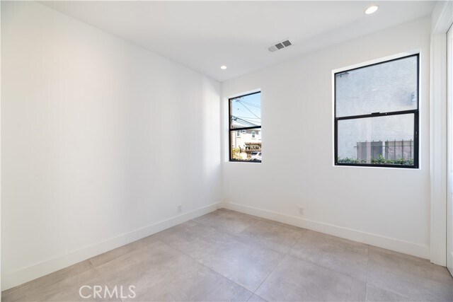 Building Photo - 1809 S Longwood Ave