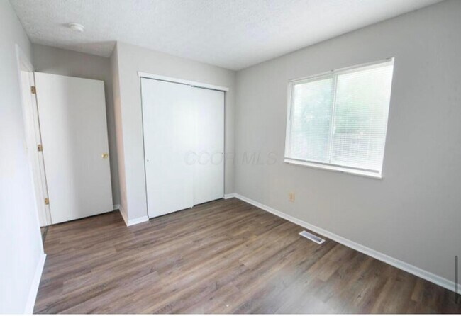Building Photo - 3518 Westbay Dr