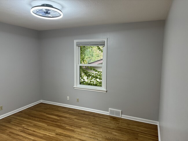 Main Bedroom - 1160 Main St