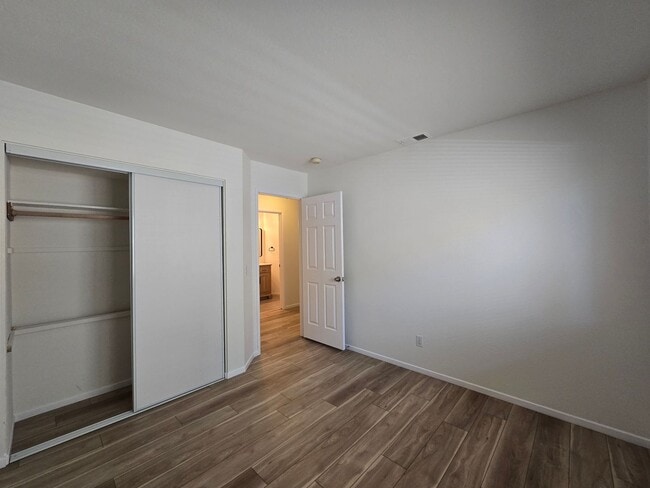 Building Photo - Charming Single Story Home in Mission Grove