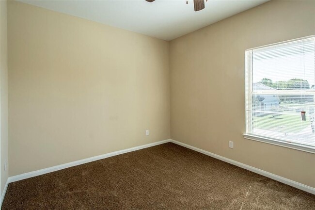 Building Photo - 8142 Cabot St