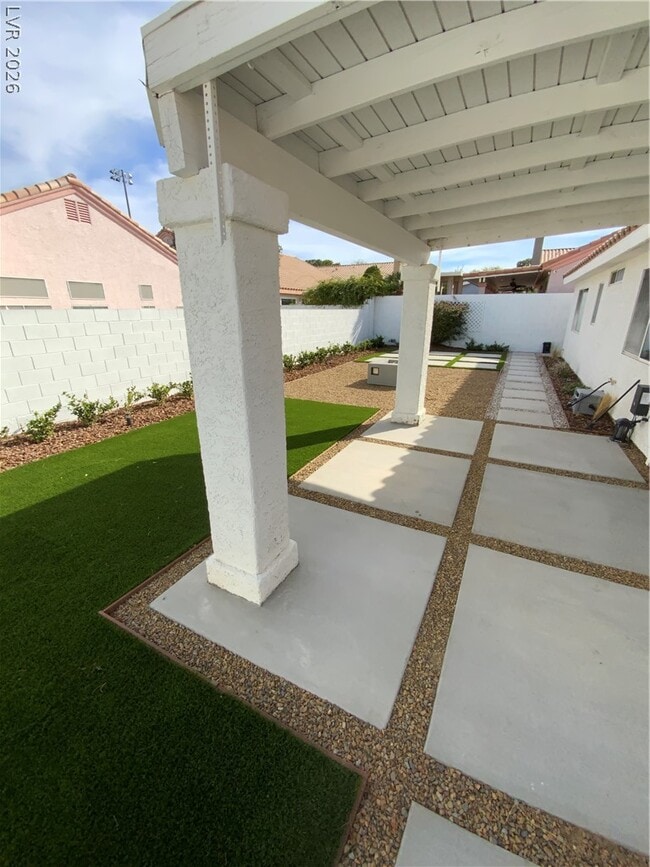 Building Photo - 679 Scenic Tierra Ln
